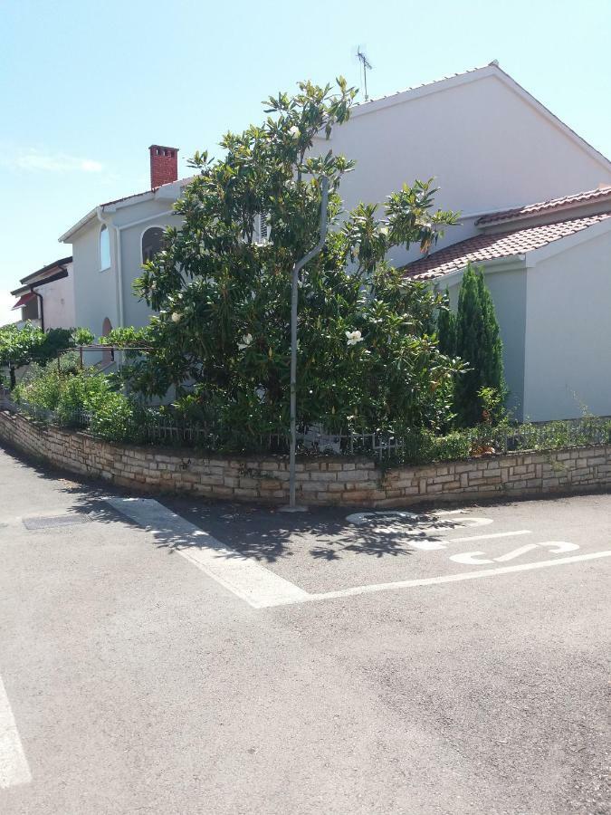 Apartment Erceg Porec Exterior photo