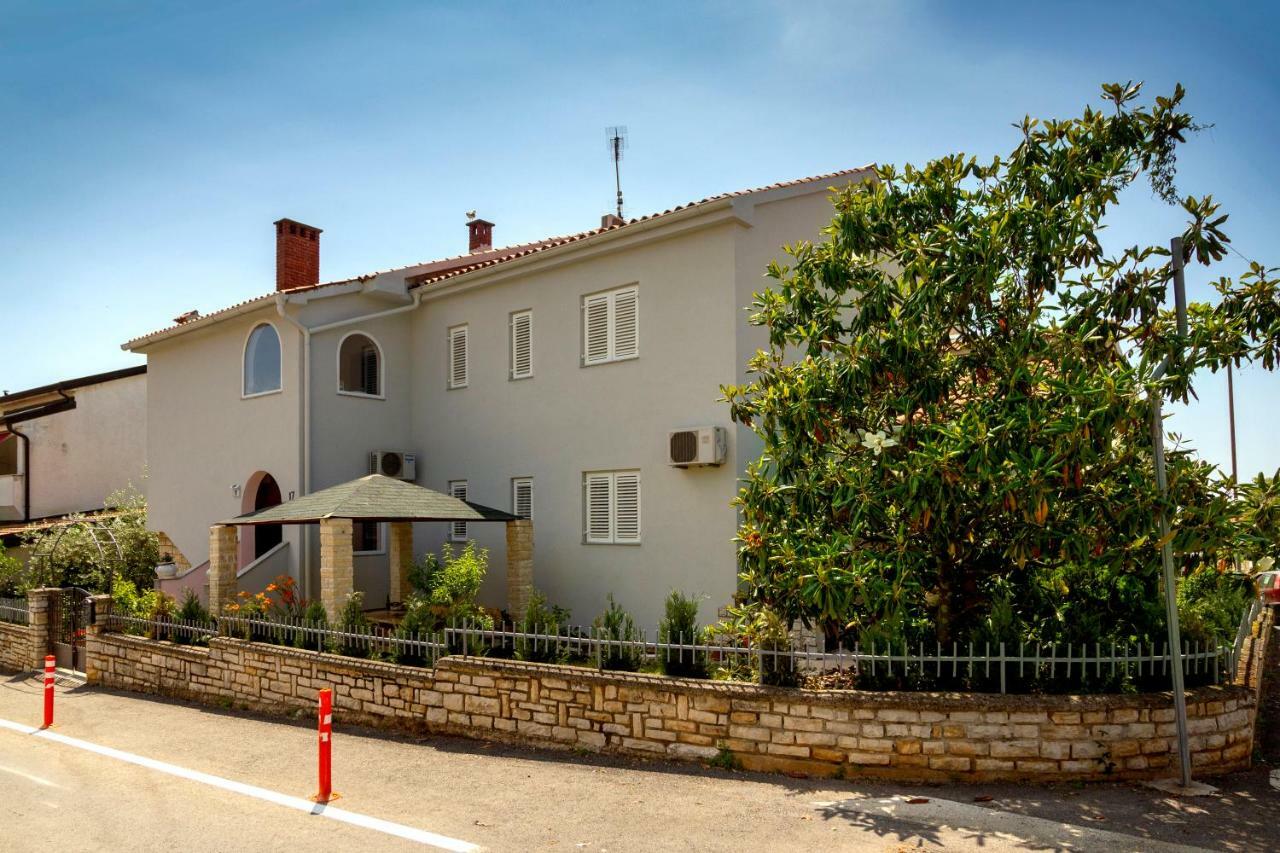 Apartment Erceg Porec Exterior photo